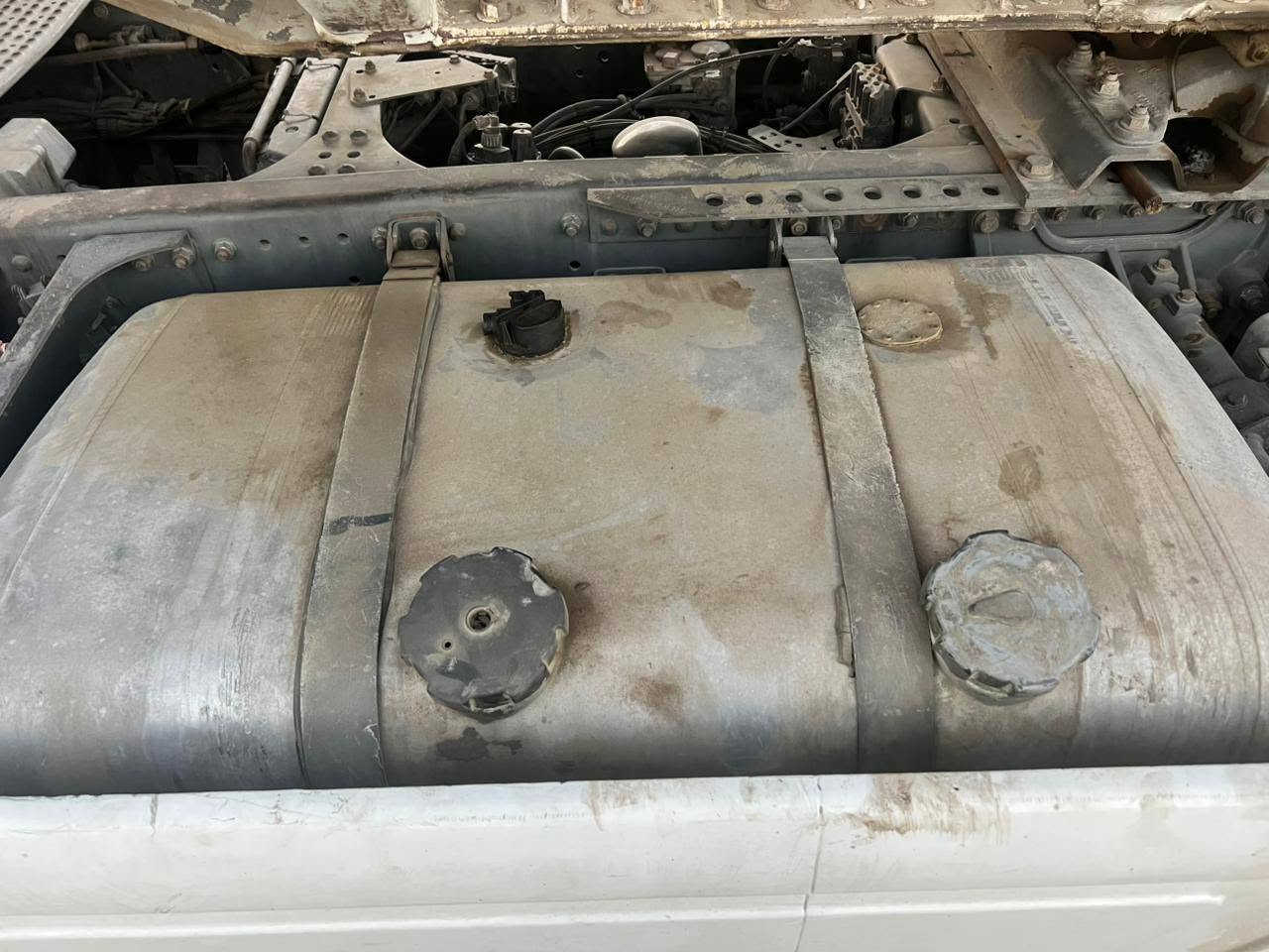 السلام عليكم ورحمه الله وبركاته تانكي للبيع 550 لتر طخطخات شيء بسيط وسعر قيم بليرضى الله وبالعافيه علي اخذه *********** /***********
