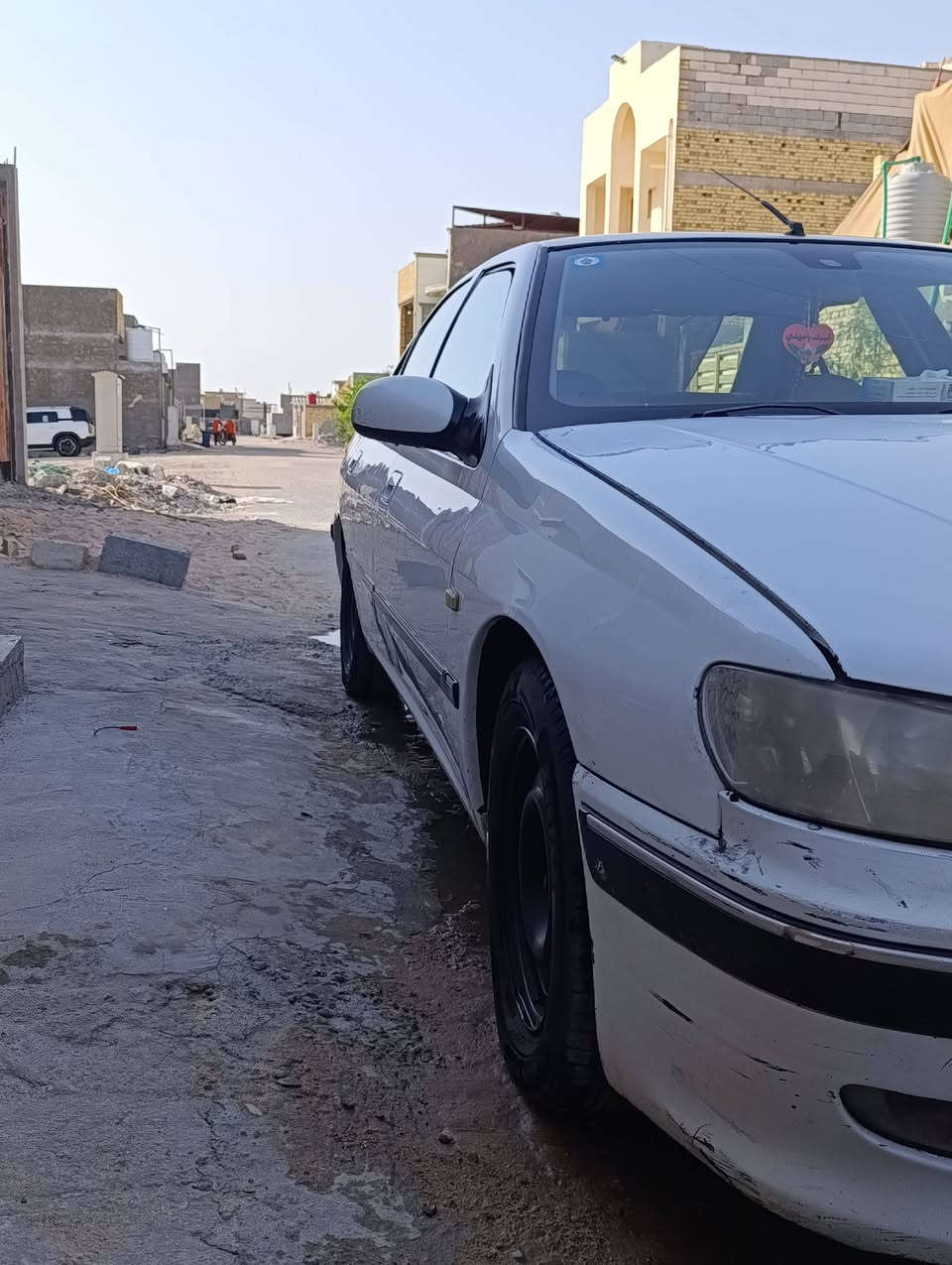 بيجو ٤٠٦ مديل ٢٠٠١ محرك2000 شاده قبل شهرالتبريد شغال رقم  مميز السنويه ال31 السياره بلاد بيه ضربه مدكر امامي ومبدل نفس اللون دواخل السياره كلش نضيفه السياره بيه ملاحظات قليله السعر ٤٧ مكان السياره بصره ***********
