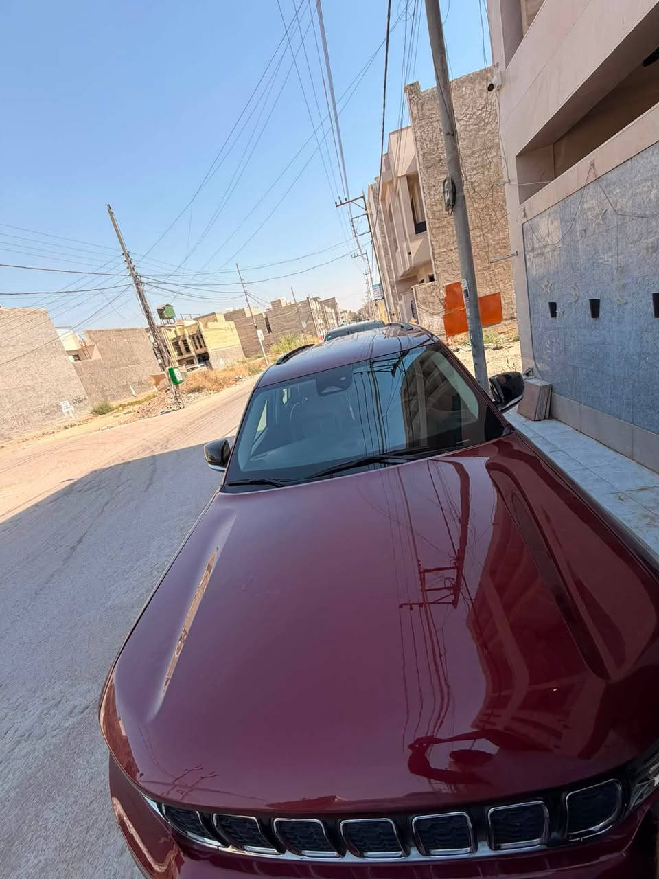جيب كراند شيروكي لمتد فول مواصفات بدون فتحه الحادث موضح بل صور وبيها كلير ثلاث قطع بامريكا يعني بيها صبغ ٦ قطع السياره جاهزه وحلوه ومتصرف عليها اي شي *********** واتس او مكالمه الصعر ٢٢٧ بيها مجال
