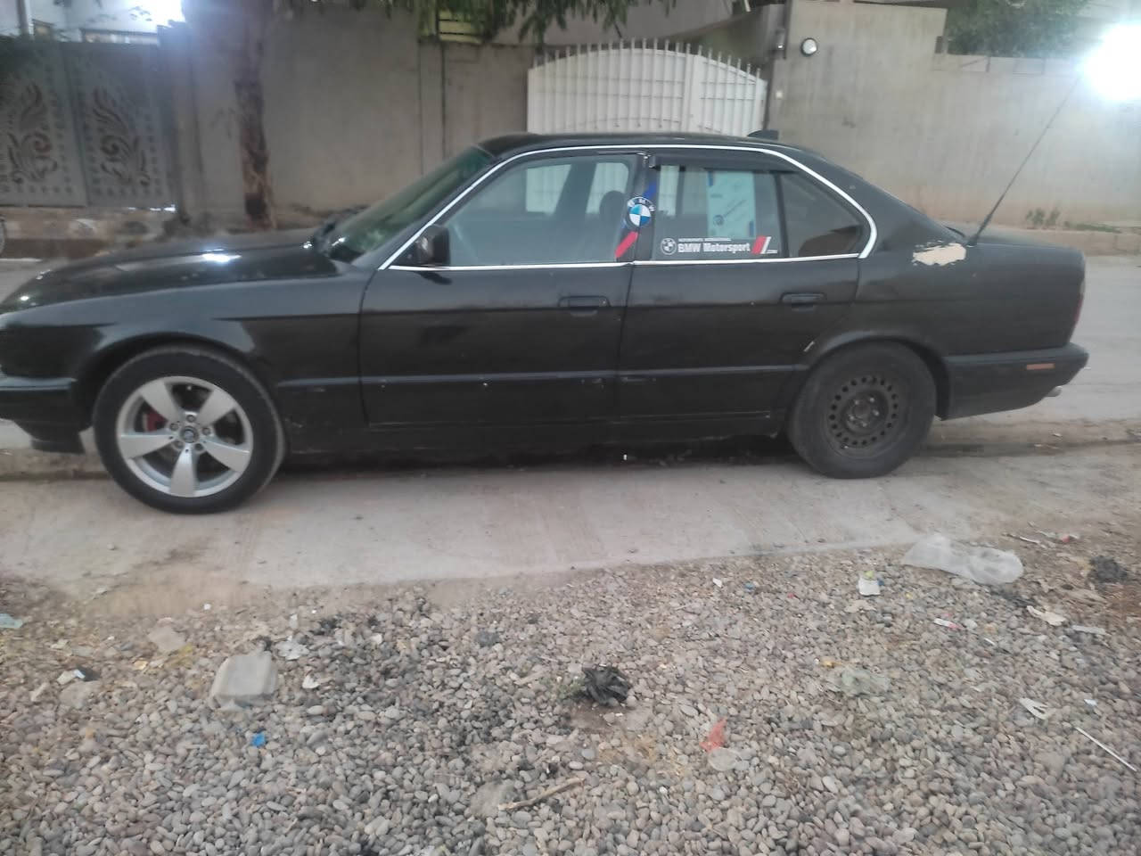 السلام عليكم.. BMW موديل 1991حجم 525 كير عادي تخم تاير جديد كهربائيات شغاله كلها محرك وكير وصدر بشرط مكان السياره كركوك تبريد شغال سنويه مشروع وطني لغاية 2030 شرط التحويل بطاقه بانزين موجوده بيها سياره مال بيت سعرها 33 ورقه يرهم مراوس حسب القناعه ***********
