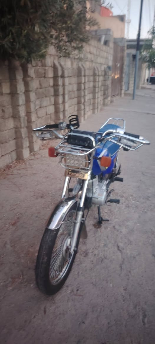 الماطور متروك سجاد الماطور للبيع كامل ما يعوزوا اي شيء فقط انفيلس ومبدل كلجت الماطور متروك هذا رقمي *********** قفل 500
