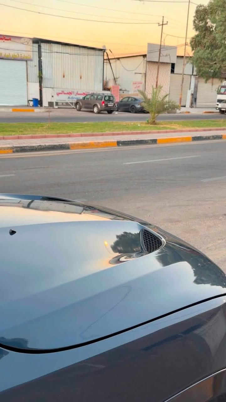 للبيع جيب لمتد X سعرها 210 ورقة ……
‎جيب كراند شيروكي 

‎الموديل 2021  

‎اللون ازرك مميز فول مواصفات 1/1 

‎سعة المحرك 3600 

‎مواصفات السيارة فول ١/1

‎٢-رادار امامي مع مانع تصادم

‎٣-اصطفاف الي اوتوا بارك

‎٤-تحذير الخروج عن المسار 

‎٥-نقطعة عمياء 

‎٦-كراسي جلد مع تدفئة وتبريد 

‎٧-كراسي تحكم كهرباء جهتين 

‎٨-ذاكرة لحفظ وضعيات الجلوس

١١-فتحه

‎١٢-شاشة كبيرة 8.4انج

‎١٣-رادار امامي وجانبي بالمري 

‎١٤-اشاير بالمري ورادار

‎١٥-حساس امامي وخلفي 

‎١٦- جنطة كهرباء

‎١٧-نضام تشغيل واطفاء اوتماتيك للمحرك 

‎١٨- نظام بريك اوتوماتيك

‎١٩-كامرة 

‎٢٠- المصابيح الامامية LED لايت

‎٢١-نضام eco

‎٢٢-تشغيل عن بعد

‎٢٣-مري هيتر مع تعتيم وعاكس للضوء

‎٢٤-فتحة 

مكانها بغداد
***********
