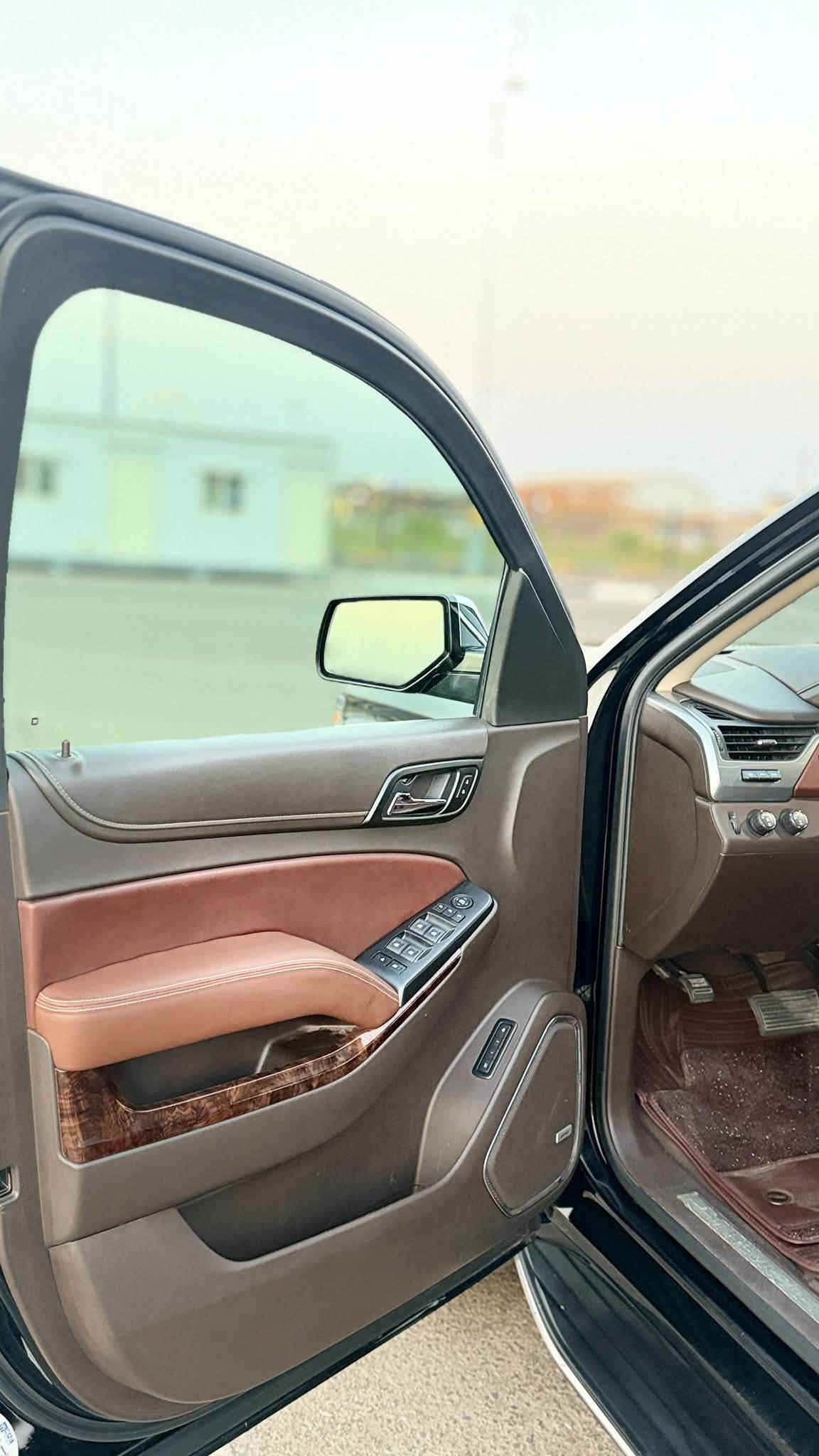 السلام ؏ـليكم تاهو موديل 2019 برايمر خليجي وكاله المنصور هزه ورقم اربيل الجديد وكاله عامه بأسمي كفاله عامه ماشيه 83KM مكينه وكير كله كفاله . 
السعر: 385
العنوان: بصره 
رقم الموبايل :***********
