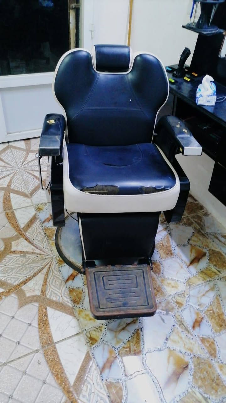 كرسي شبح دبابة شغال مئه بالمئه السعر 225 وبيه مجال العنوان البصرة التواصل وتساب فقط:***********
