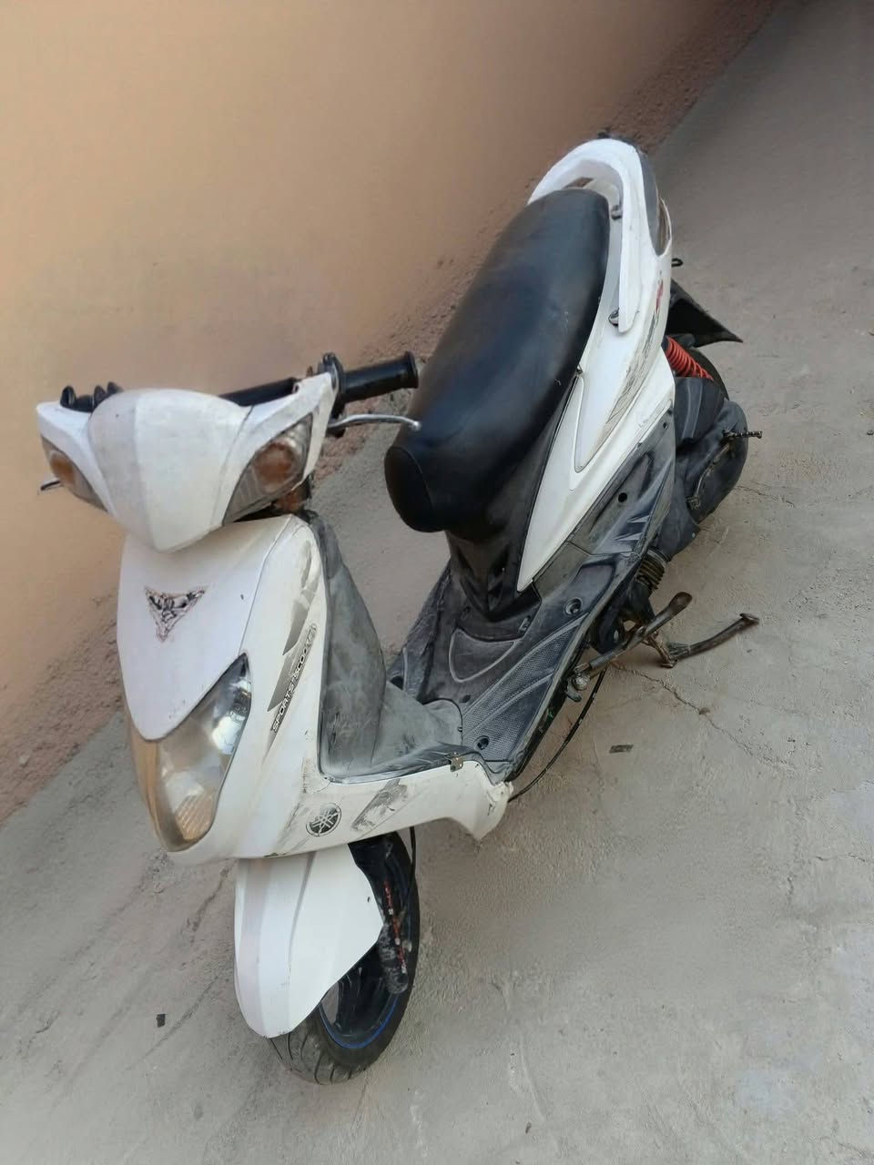 سكنس فحل ياباني كهربائيات شغاله نكره سلف بس دخن سعره 300
***********
