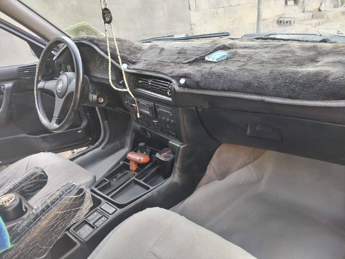 بي ام 525i • مديل 90 • نجف