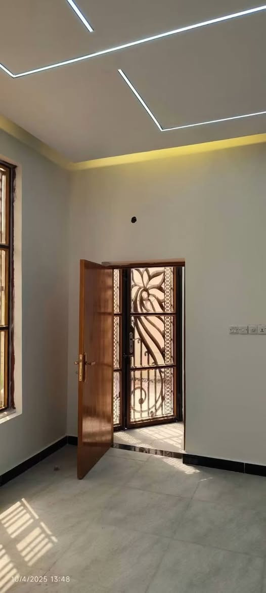 🏡 منزل للبيع
في ابي الخصيب / منطقة الصنكر 

المساحة 200م الطابو زراعي 
يتكون المنزل من 
صالة و استقبال و اثنين غرف منام وصحيات 

السعر المطلوب 88 وقابل للتفاوض 

للتواصل والاستفسار : ***********

