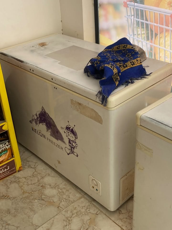 ثلاجة • للبيع