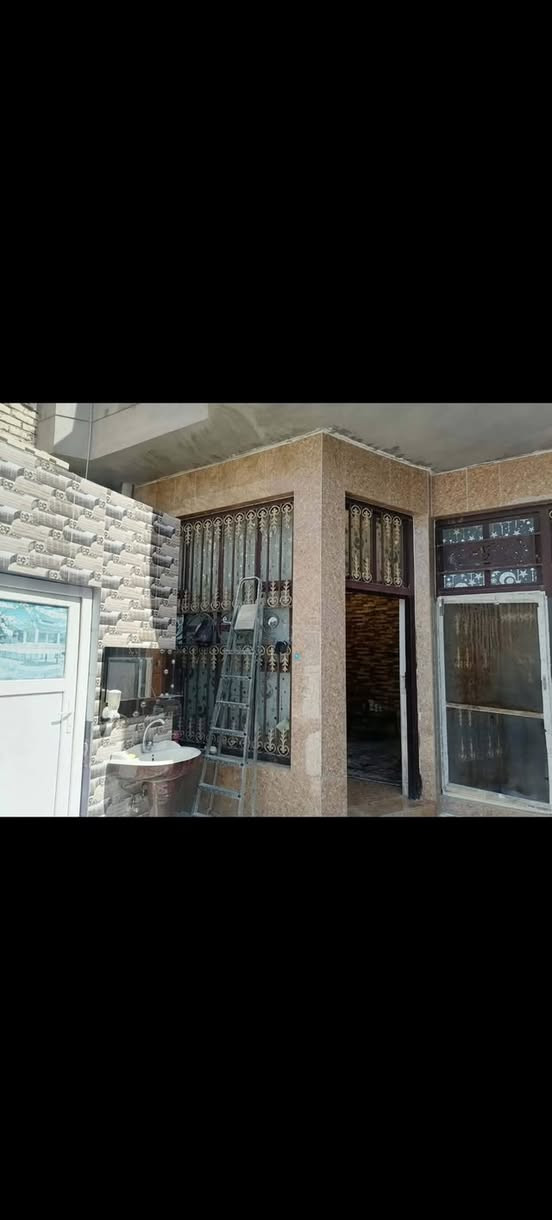 بعفك القاطع • ١٢٥م • طابقين