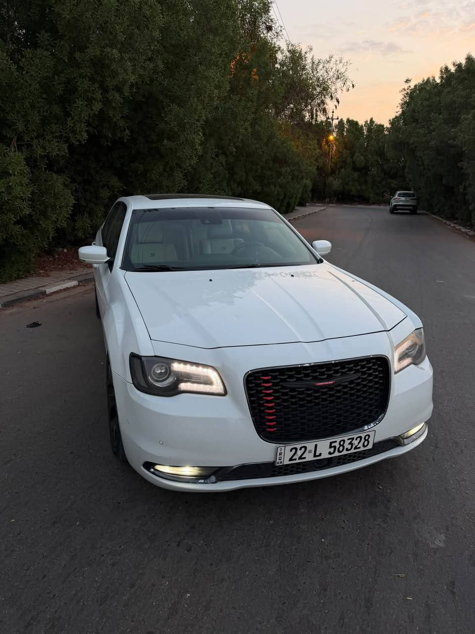 كرايسلر 300S (أوباما) 2020 للبيع
الموديل: 2020
الفئة: 300S
الوكيل: هارلم
الممشى: 148000 كيلو متر
الموقع: النجف
الرقم : اربيل 
مكفوله كفاله عامه 
حاله السياره جيده جدا
السيارة 
محرك وجير وإيرباك بشرط، غير مفتوحة
لا تحتاج أي مصروف السياره جاهزه من كلشي
المواصفات
فل مواصفات (وكالة هارلم)
مقاعد جلد
تشغيل ودخول ذكي (بصمة)
شاشة معلومات وترفيه
كاميرا خلفية
حساسات
مثبت سرعة
أوضاع قيادة
بنوراما سقف
نظام صوت مميز
مواصفات أخرى حسب فئة الوكالة
رقم الهاتف ***********

السعر 290$وبيه مجال

