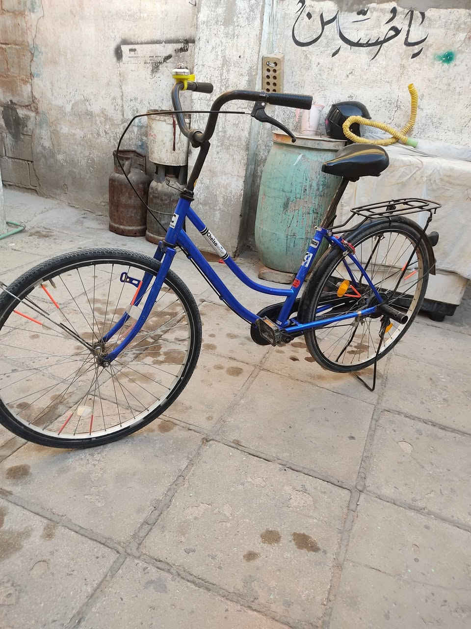 🚲 دراجة هوائية للبيع – بحالة جيدة

دراجة هوائية Chelsa للبيع، مناسبة للاستخدام اليومي والمشاوير داخل المنطقة.

✅ هيكل قوي ومريح
✅ رف خلفي لحمل الأغراض
✅ رفارف أمامية وخلفية
✅ عواكس على الإطارات لزيادة الأمان
✅ مقعد مريح وقابل للتعديل
✅ الدراجة جاهزة للاستخدام

📍 الموقع: النجف الأشرف
💰 السعر: [80 الف]
📩 للجادين فقط، التواصل عبر الخاص. او ***********

السعر قابل للتفاوض بالمعقول. النجف, العراق
