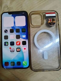 ايفون  12برو ماكس  هارد ٢٥٦ فقط بطاريه مبدله  لون ذهبي السعر ٣٢٥  الات...