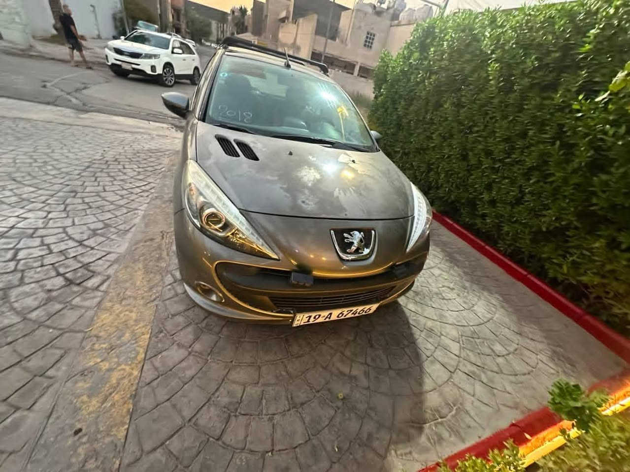 بيجو ٢٠٧ كير اوتماتيك مكينه ١٨٠٠
موديل ٢٠١٨ مكفوله كفاله عامه
تبريد ومكينه وكير وحداديه شرط الكفالة
رقم كربلاء دولي
سياره جديده جدا
معروضه ب٥٣ وبيها مجال
مكاني بغداد شارع الربيعي
***********
سياره كير اوتماتيك بغداد, العراق
