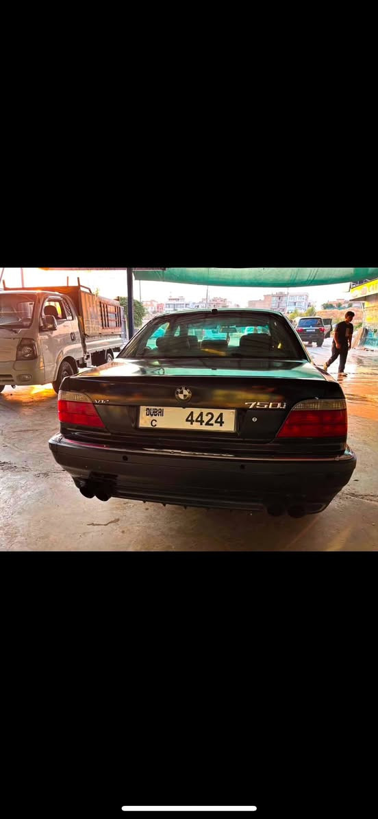 بۆفرۆشتن و گۆڕینەوە 
bmw 740 Li 1996 V8 
مە کینەو گێڕی بەشەرت 
بێدەعم پێشوو دوای کەپسە 
علوجە 
بەشەرتی ماڵی مەدەنی 
کارەبای کامل ئیش ئەکات 
تاقمێ ویلو تایەی جوانی لەسەرە 
شوێن سلەیمانی 
***********
*********** 
ئەدمین گیان ❤
