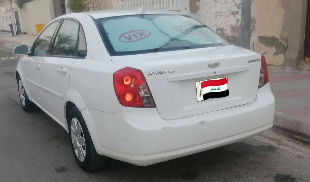 السياره ابوتره الموديل 2012رقم واسط محرك ما مفتوح لا تنقيص ولا تبخير تبريد شغال گير عادي سياره بسمي سنويه ما منتهيه تخم تاير جديد السياره جديدة حيل كلش جديدة بيها جاملغ مبدل امامي الجها اليمنى بس الكفر جاملغ مبدل العنوان واسط القضاء عزيزيه رقم ***********ولأسيا ***********متوفر بي واتساب فقط
