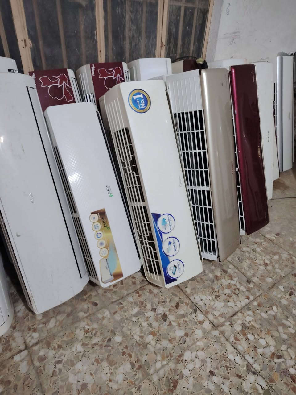 السلام عليكم
يتوفر مجموعه سبالت ٢طن داخليه وخارجيه وريموت وحماله العدد ١٥ جهاز
+
داخليات بلنواعها ٣٠ داخليه ٣طن +
٥٠ داخليه ٢طن
مكانك بابل هذا رقمي بيه واتساب ***********
