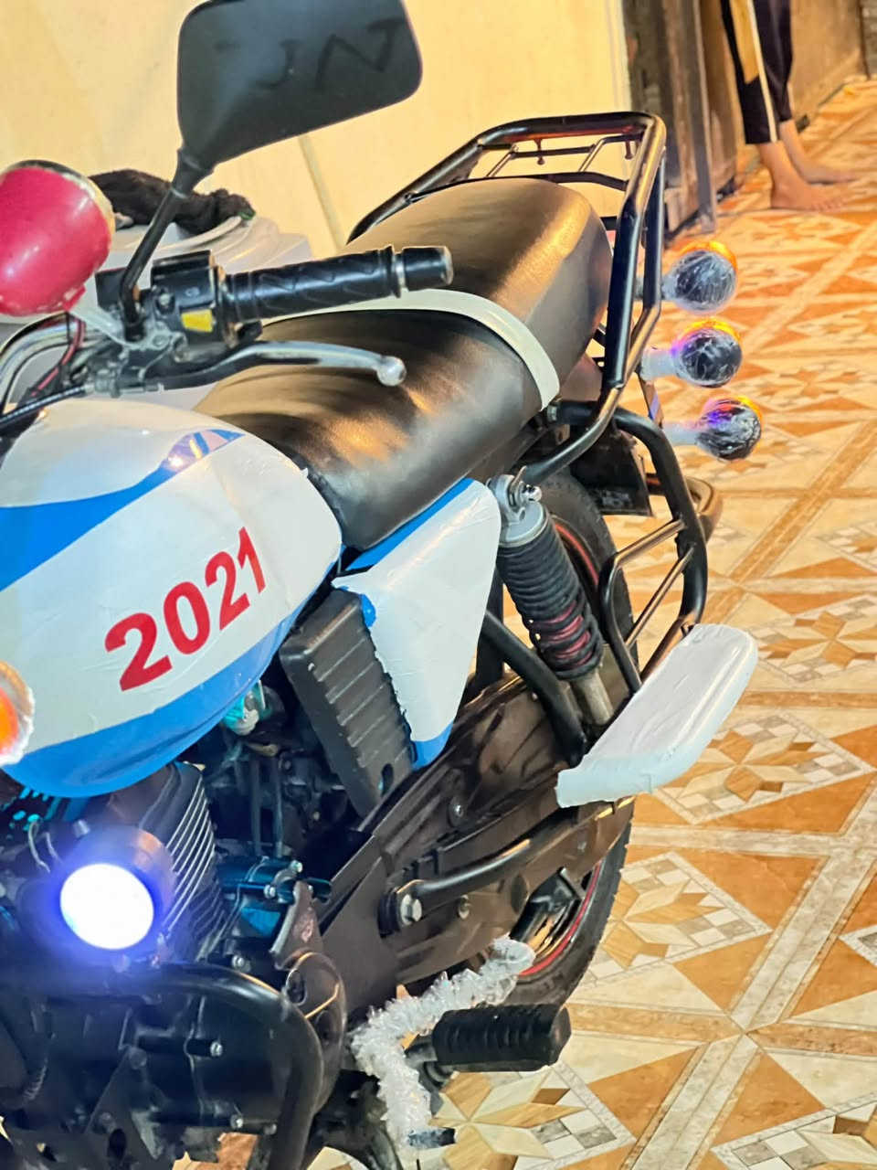 دراجه دايوان للبيع ،موديل21 محرك150cc كفاله عامه اوراق سكنر سعرها1050 وبيها مجال ،ديالى دلي عباس 
***********
