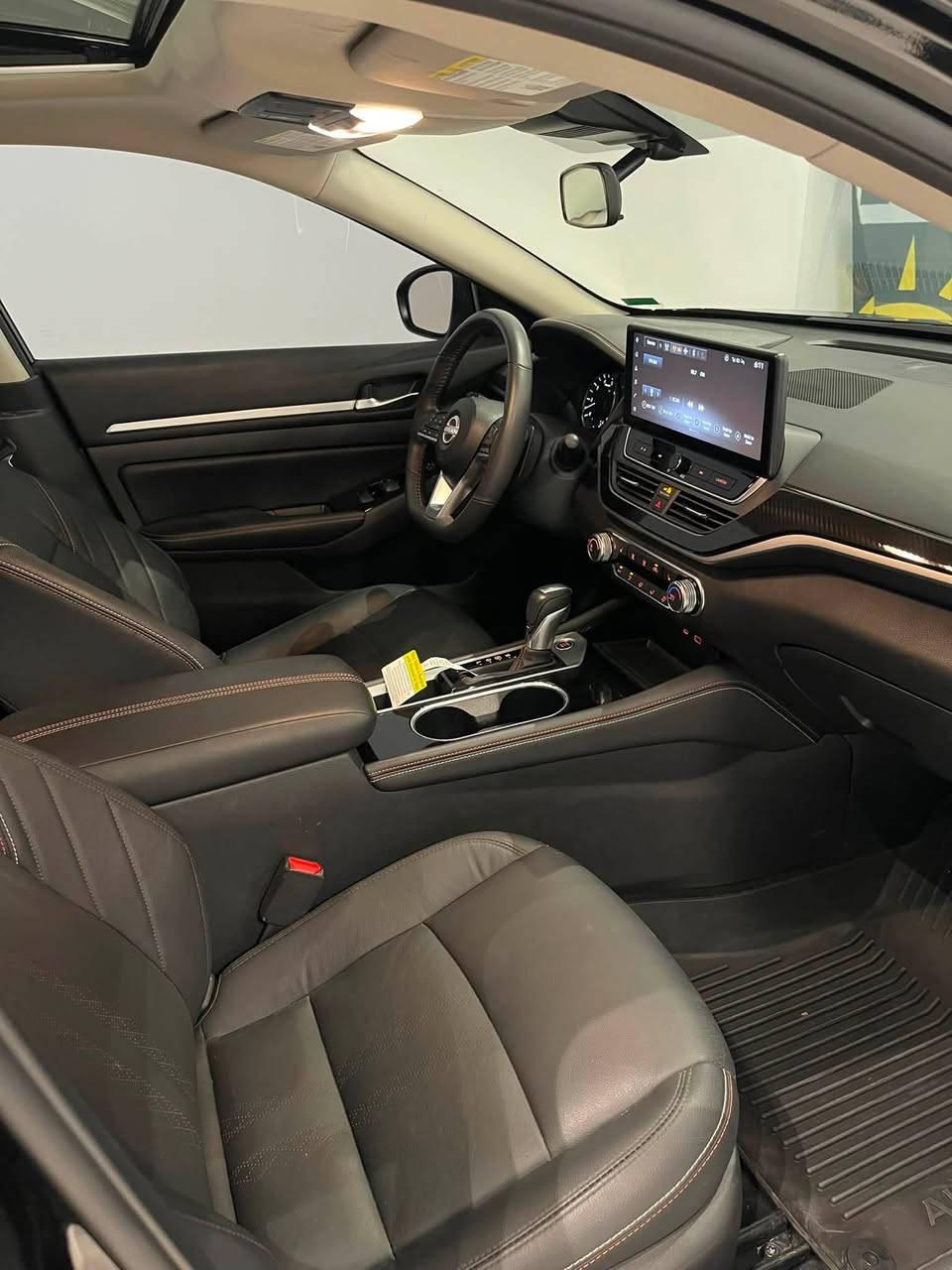 Nissan Altima 2024 SR plus
سەیارەکە پێش و پشتی کەپسە — بێ بۆیاخە 
یەک چاملخی پێشەوەی سەکن گۆڕاوە بە بیلاد 
بە بێ ناو گرتن - بەبێ شانسی بێ بەدەن - ڕادێتەر بیلادیە
ئێرباگی بەس سکان و شان سستمە — ڕەقەم کاتیە 
٩ هەزار مایل ڕۆشتووە — شوێن سلێمانی.  

1N4BL4CV8RN436213

***********
***********

نیسان التیما ٢٠٢٤ اس ار بلاس 
سیارە بجم کبس - بدون صبوخ 
بس جاملخ امامی سکن تبدیل بلادی 
بدون دواخل — ماشیە ٩ الف میل 
ارباک بس ستیرن طاک سستم — مکان سلیمانیە

1N4BL4CV8RN436213

***********
***********
