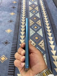 بوكو X4 برو • ٢٥٦ • شاشة