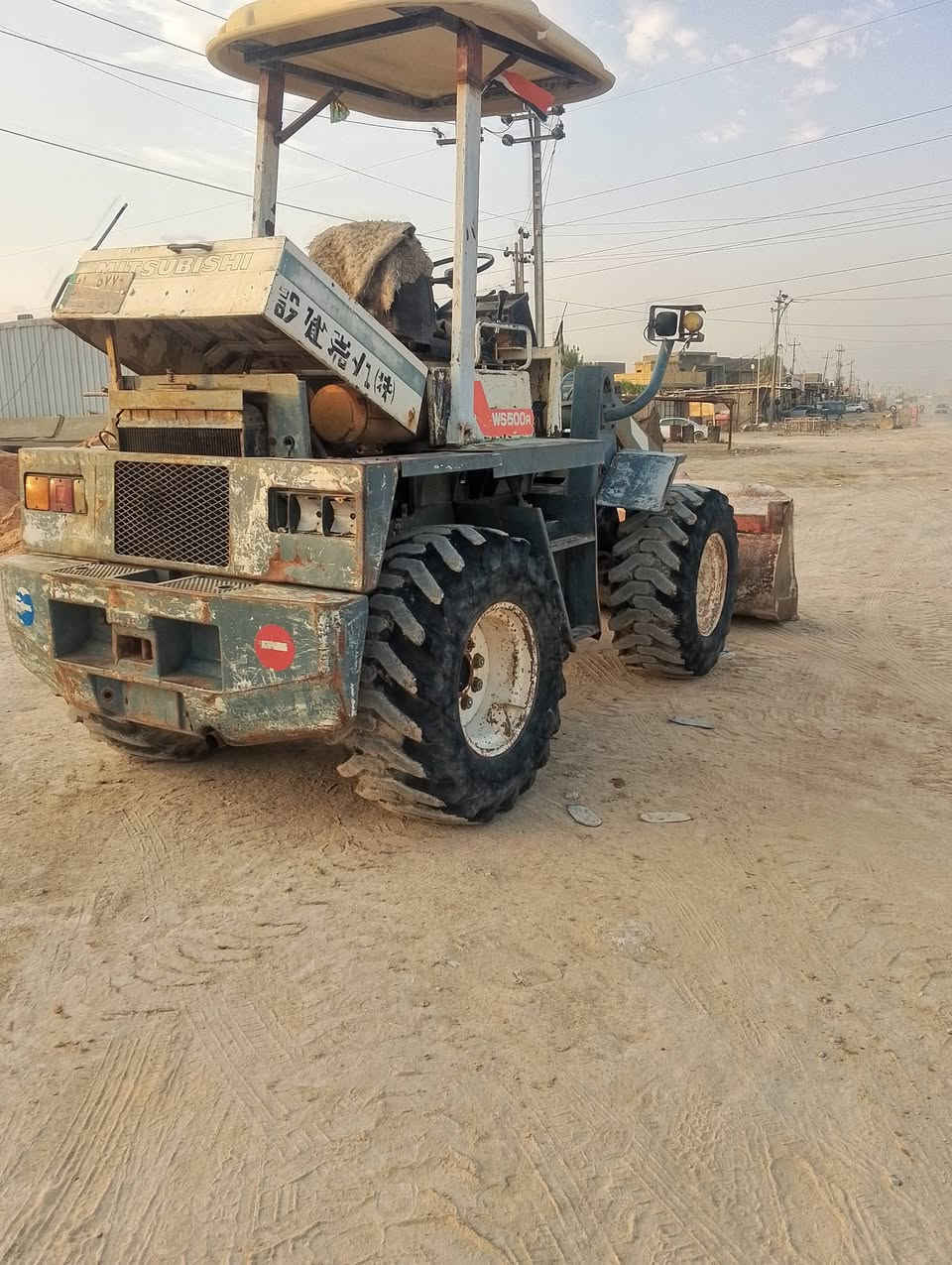 شفل 50للبيع موديل 98 رقم بابل بأسمي مكينه مكفوله لا تنقيص ولا تبخير دافعه البلاديه قطعتين شاصي مكفول الشفل جاهز للعمل للاستفسار اكثر الاتصال على الرقم ***********   مكاني بابل شارع 80

