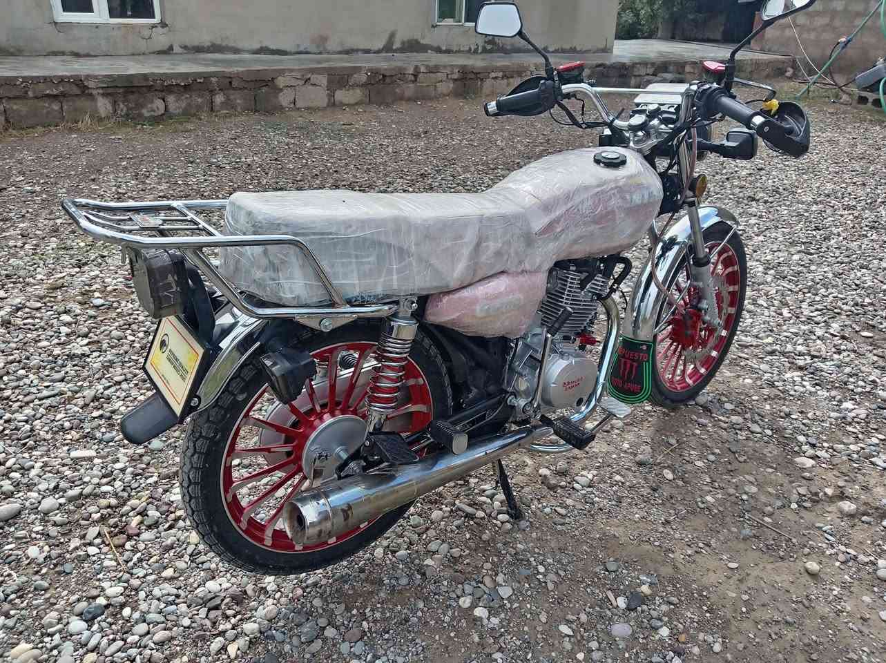 سافين • ٢٠٠ • ٢٠٢٥
