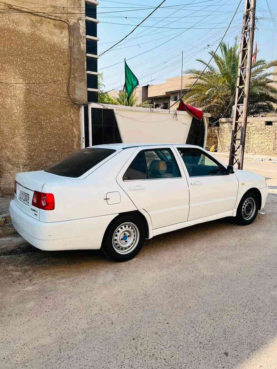 مكاني بغداد حي الأعلام تقاطع درويش 
كفالة عامة جاهزة من اي نقص تبريد ثلج وبأسمي السيارة ماشية 196 موديل 2011 السعر 39 وبيها مجال بسيط للشراي للأستفسار ***********
