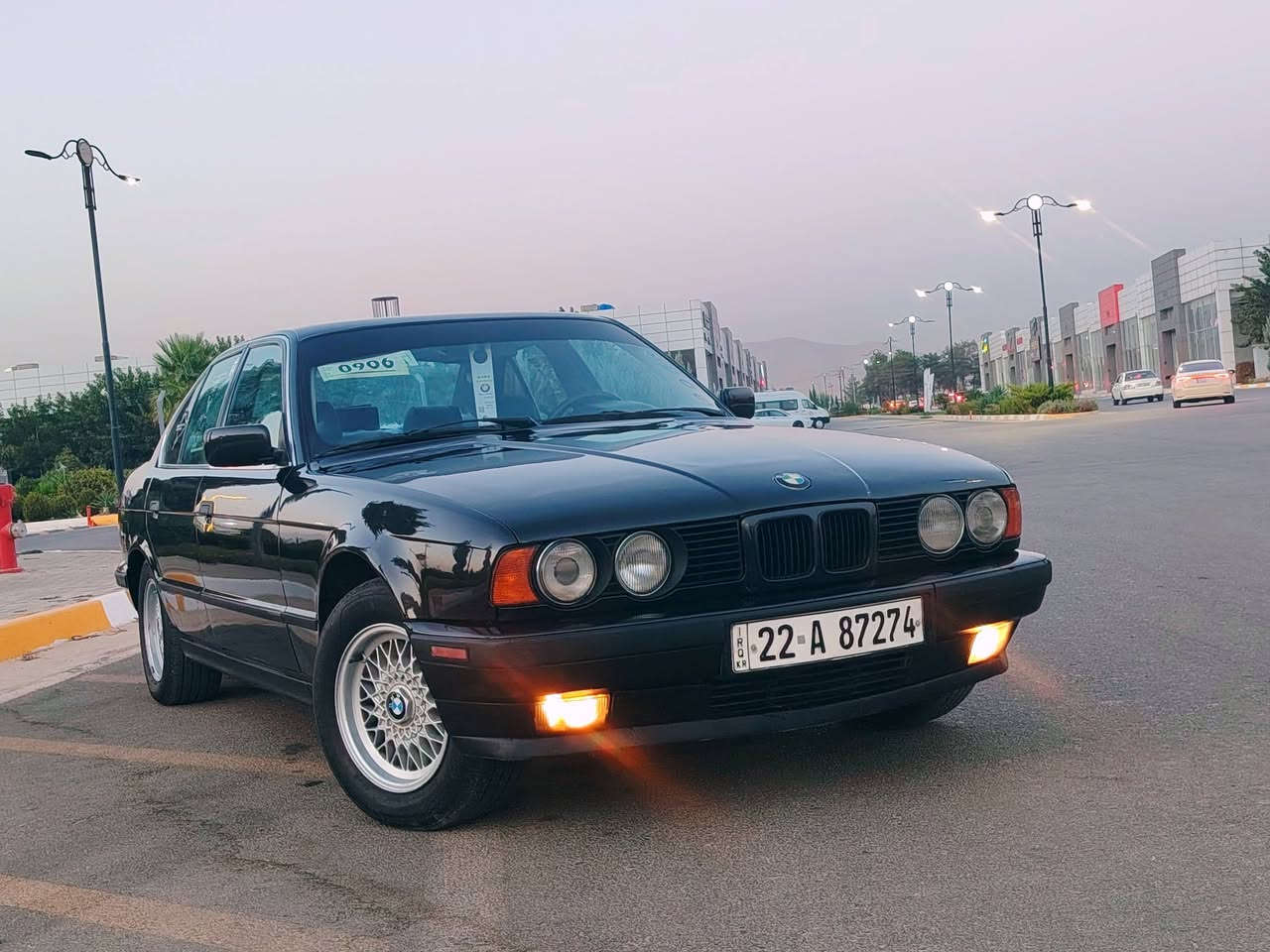 سلام عليكم
بي ام للبيع موديل 1991
525 كبس 
كير اوتماتيك 
سنوية جديدة رقم دولي 
شرط تحويل وكالة سياره مابي نواقص ٢٥٠
4 جامات كهربائي 
نظام ABS 
4 تايرات جديد 
تبريد ويا سلف    
السياره بدون حوادث كله عل وضع شركه 
كهربايات كله شغال 
العنوان سليمانية
السعر 54
رقم ***********
***********
