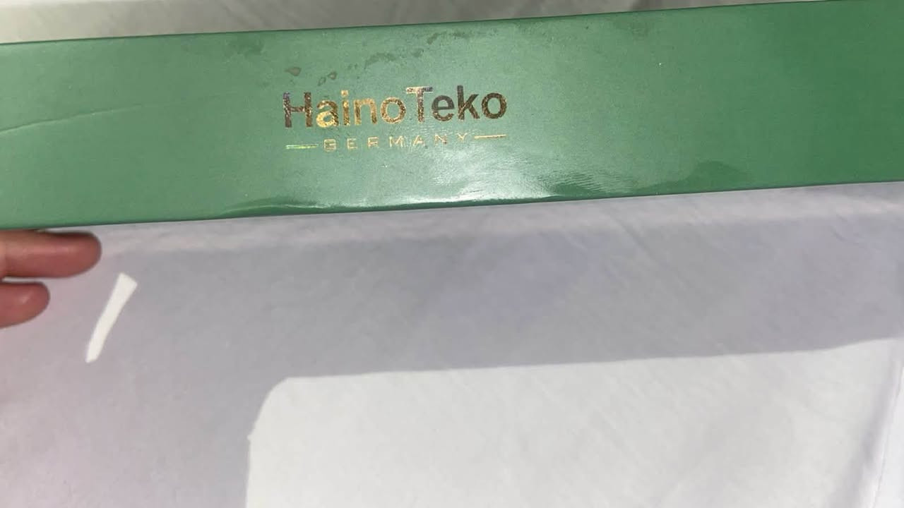 *ساعة haino teko*

شاشة AMOLED عالية الدقة، دعم المكالمات عبر البلوتوث، مقاومة للماء (IP68)، وعمر بطارية طويل يصل لـ 15 يوماً، مع غالبية الموديلات تأتي بـ 3 أساور مختلفة (سيليكون، جلد، معدن).

*واتساب ************
