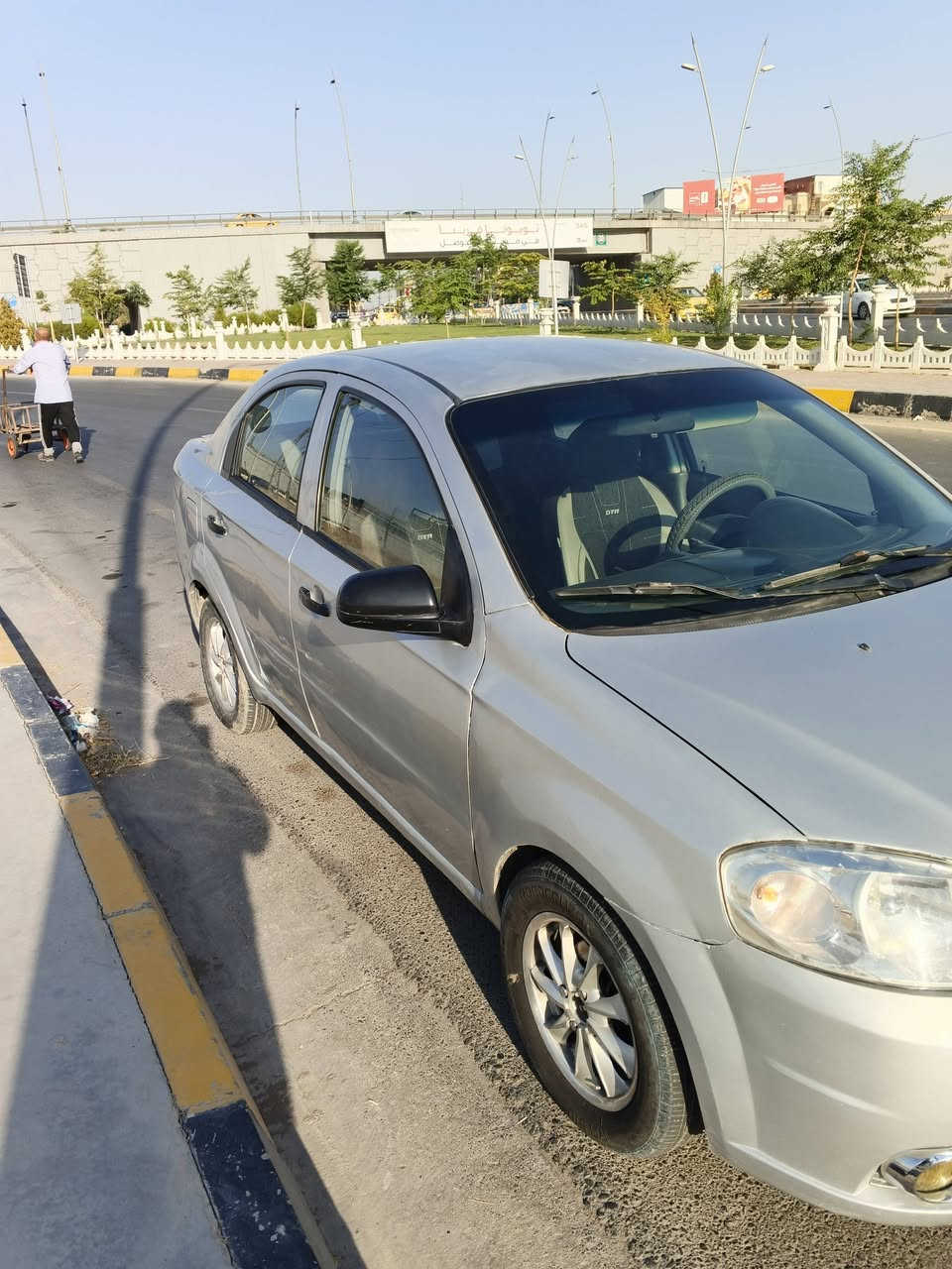 افيو باسمي 2007 تبريد ثلاجة خمس قطع تصليح وصبغ محرك وكير خير من الله السعر 60 ورقة وبيها مجال مكاني موصل الملايين ***********
