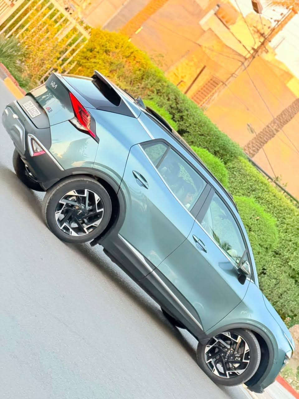 السلام عليكم للبيع
سبورتج موديل ٢٣ 
خليجي رقم اربيل تحويل مباشر 
فول السياره 
بنراما 
بصمه 
كرسي كهرباء 
جنطه كهرباء 
السياره كفاله عامه من صبغ 
السعر ٢٠٠ وبيها مجال بسيط 
مكان السياره بغداد حي جامعه 
رقم الهاتف ***********
