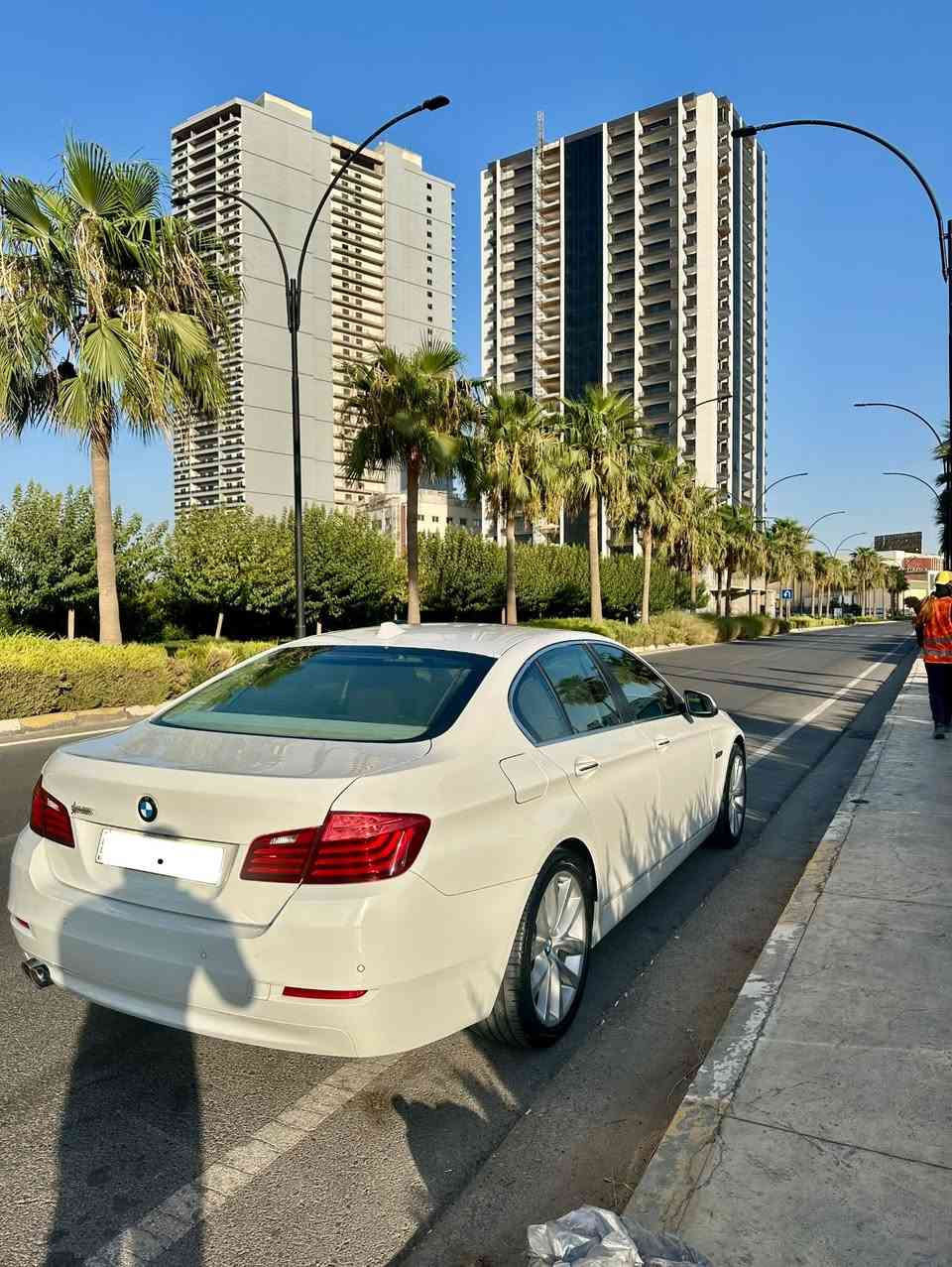 BMW F10 528i
‎سلام عليك BMW 2014 وارد خليجي صفر شركة العروش (BMW)اربيل

‎بدون صبغ   كلها بلاد شركه محرك 528 

‎ماشية فقط ٩٥ الف كيلومتر

مواصفات

‎-بصمه

‎-سلايت /لايتات متحرك و ليد امامي و خلفي ،ادبتف / مرايه داخليه +الجانبيه  شفط / شفتات ستيرن +تحكمات ستيرن داخل بيجي اوتو هولد

‎٥ بردات بلاديه و برده متحكم كهربائي 

‎حساسات اماميه و خلفية و ٤ وضعيه قياده

Eco pro / اقتصاديه جداً

comfort / Sport / Sport + اناره ترحيب خارجيه

 BMW  و بعد بيها مواصفات 

‎سياره رقم اربيل ب اسمي  هزه و فحص و سنوية جداً   

‎حداديه 100% سيرفس كامل مسوي 

‎سياره ب اسمي  رقم و هزه كلها جديد تحويل ثاني يوم

***********
