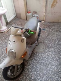فله دراجه مرتبة ونضيفه صارلهة شهرين من نازله مال جناي سعرها 850 وبيها ...