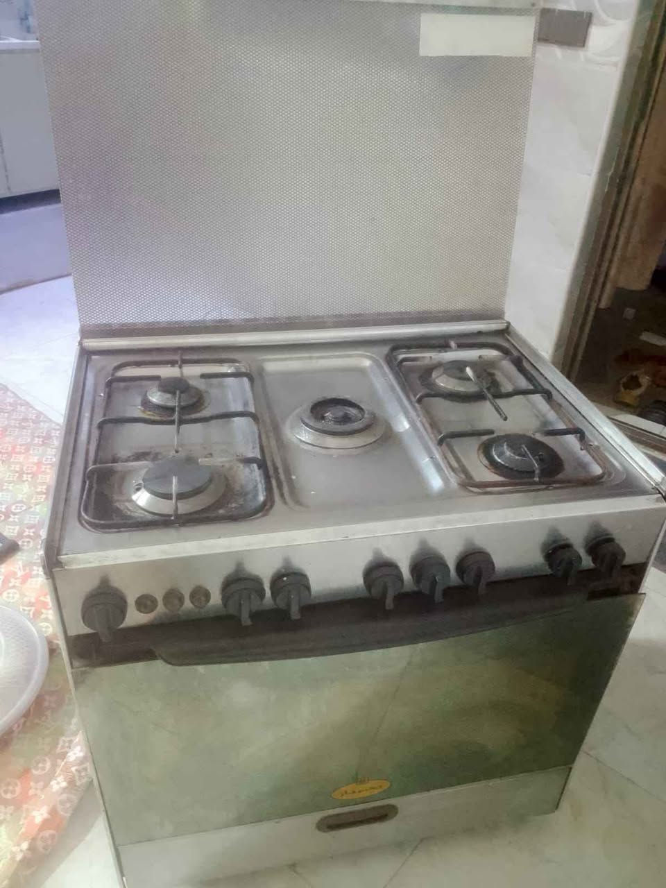طباخ مستعمل بحاله جيده مكان كربلاء استفسار على هذا الرقم ‏‪***********‬‏ Singapore
