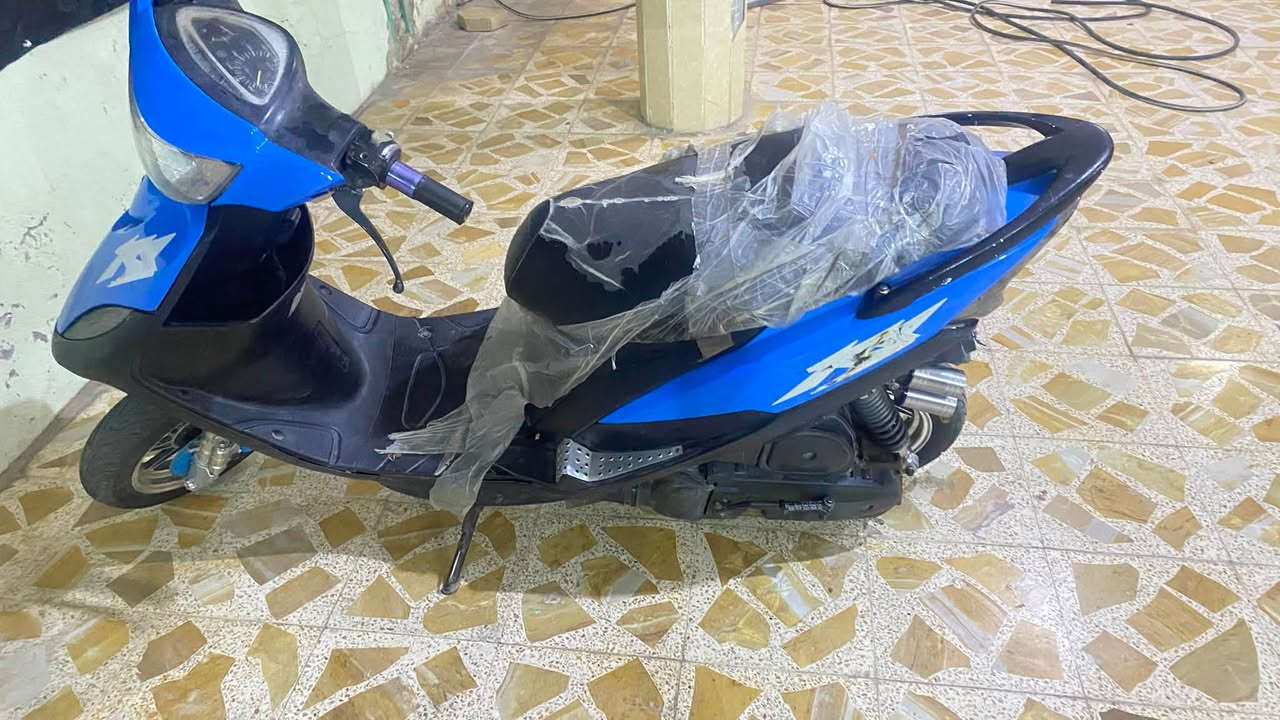 ماكس للبيع المكينه نضيفه  ما مفتوحه السعر ٦٠٠وبيها مجال لليشتري ما تشتري لا تراسل  اخي ❣️
***********
