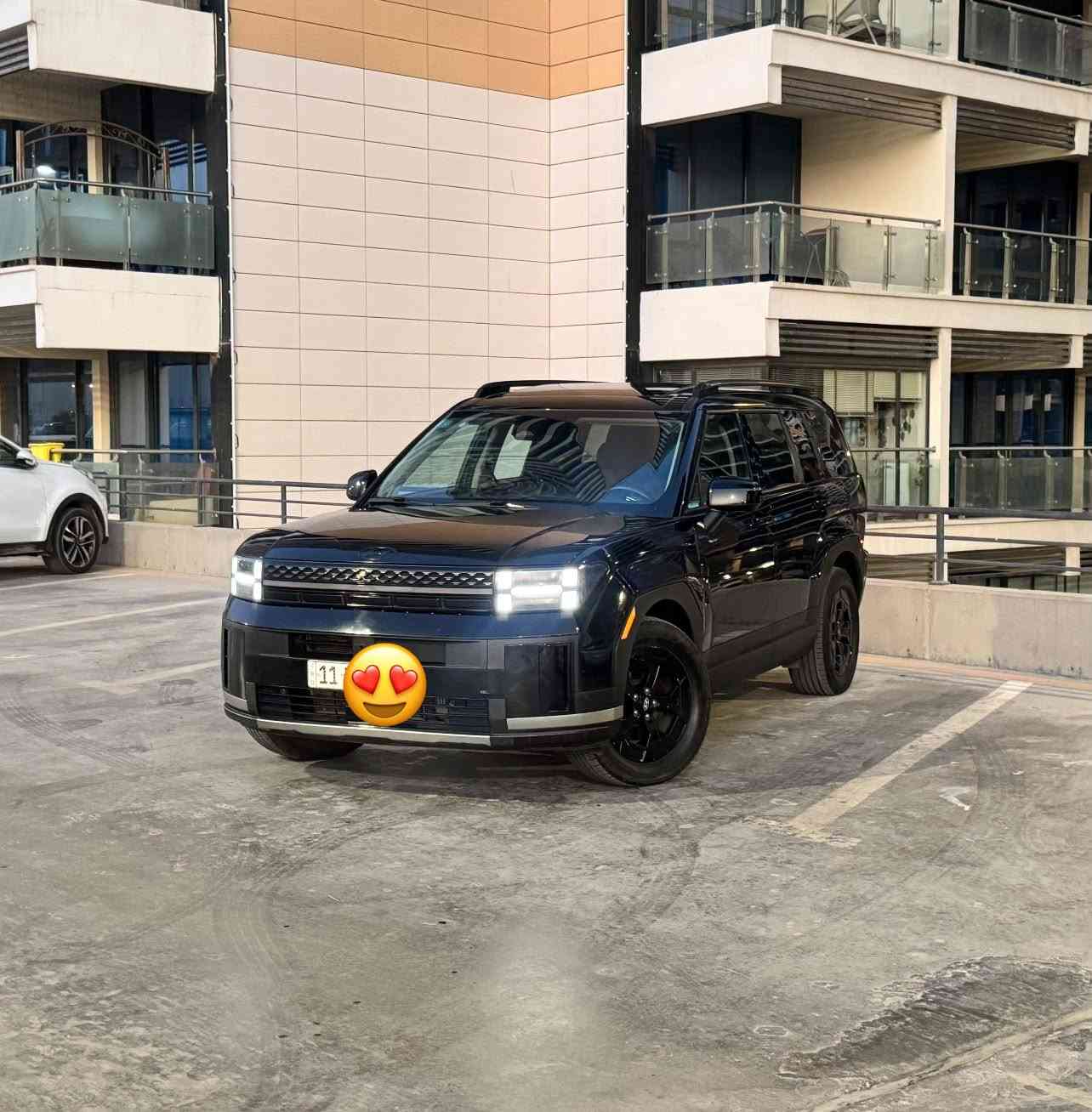 سنتافي 2024 XRT
بلاك ادشن 
الون الخارجي اسود 
الون الداخلي جلد اسود مختم XRT
شحن واير ليس 
شاشه كار بلي 
فول تحكمات ستيرن 
تحديد مسار رادارات سياقه اليه
حساسات امامي 
حساسات خلفيه 
فور ويل درايف 
فتحه سقف 
7 راكب 
تبريد 3 قطع 
الجوانب مال السياره بيه فتحات للصعود تنفتح وتنسد 
حادث السياره 
جاملغ وبنيد  حادث بسيط 
السعر 19800$
للاستفسار المراسله 
***********
