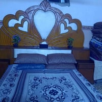 تخت • للبيع