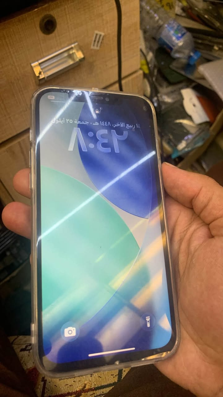 آيفون 12 برو ماكس شاشه أمولد مبدله اصليه ٣ خيارات بطاريه 💯 ١٠٠  ايضاً مبدله وكاله فيس إيدي واكف صوره كدامكم شاصي نضيف لوك سعره ٢٧٠ وبي مجال ذاكرة ٢٥٦ تك سيم
