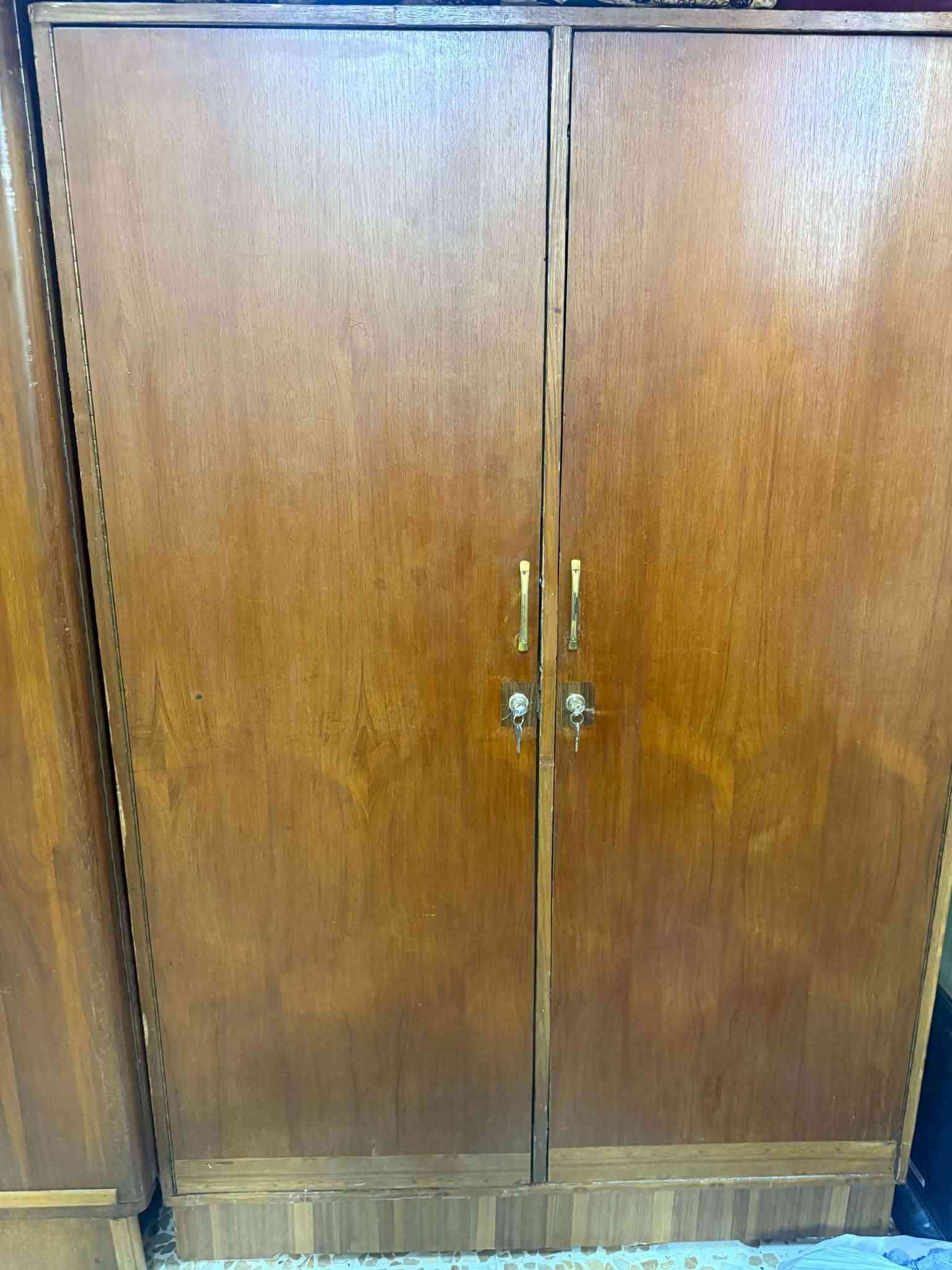 أغراض للبيع 🏠 !!!!!!
ثلاجه طول 170 سعر 175 وبيها مجال بسيط

مجمدة عرض 110 سعر 175 

طباخ نوعية تكنو عشتار سعر 225 

غسالة نوعيتها هيتاشي ياباني وزنها 11 كيلو سعر 125 وبيها مجال

براد 100 وبي مجال 

كنتور كبير اربع أبواب عمل توصي عرض 235 طول 188 سعر 200 وبي مجال 

 كنتور صغير بابين عرض 122 طول 182 سعر 80 وبي مجال 

تواصل على الرقم *********** او اكتب "خاص" بل تعليقات و يتم مراسلتك
