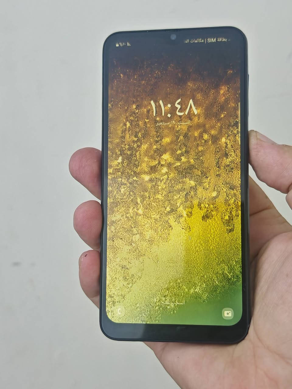 سامسونك مستخدم مبدل شاشة اصلي a50 للبيع السعر 80 الف بدون مراوس شغال فول اللي يحب يتواصل وياي مكاني بغداد منطقة الشعب ***********
