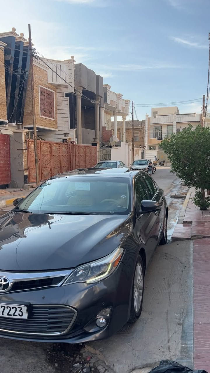 السلام عليكم اعرض لكم افالون 2013
افالون خليجي 

الموديل 2013

المواصفات LIMITED 

ممشى السيارة 170الف شبه مخزن 

المحرك 6 سلندر 3،5 

رقمها بغداد مشروع وطني 

فول مواصفات 

بردة خلفية

حساسات امامية

وحساسات خلفية

تشغيل بصمة

مانع انزلاق

مكيف خلفي

تحكم ستيرن

نظام ECO توفير الوقود 

حالة المكينة وكالة

حالة القير وكالة

حالة الشاصي وكالة 

حالة الايرباق وكالة 

حالة البدي وكالة 

مجرد رش 3 قطع بسبب جراد

مقاعد تدفئه وبارد

دخول ذكي

انوار ليد

مثبت سرعة

انارة ترحيب السيارة

كاميرا خلفية 

مكيف ثلج تبارك الرحمن 

تخم تاير جديد

السيارة ماشاءالله نظيفه جداً ومايحتاج لها اي شيء
تواصل ***********
