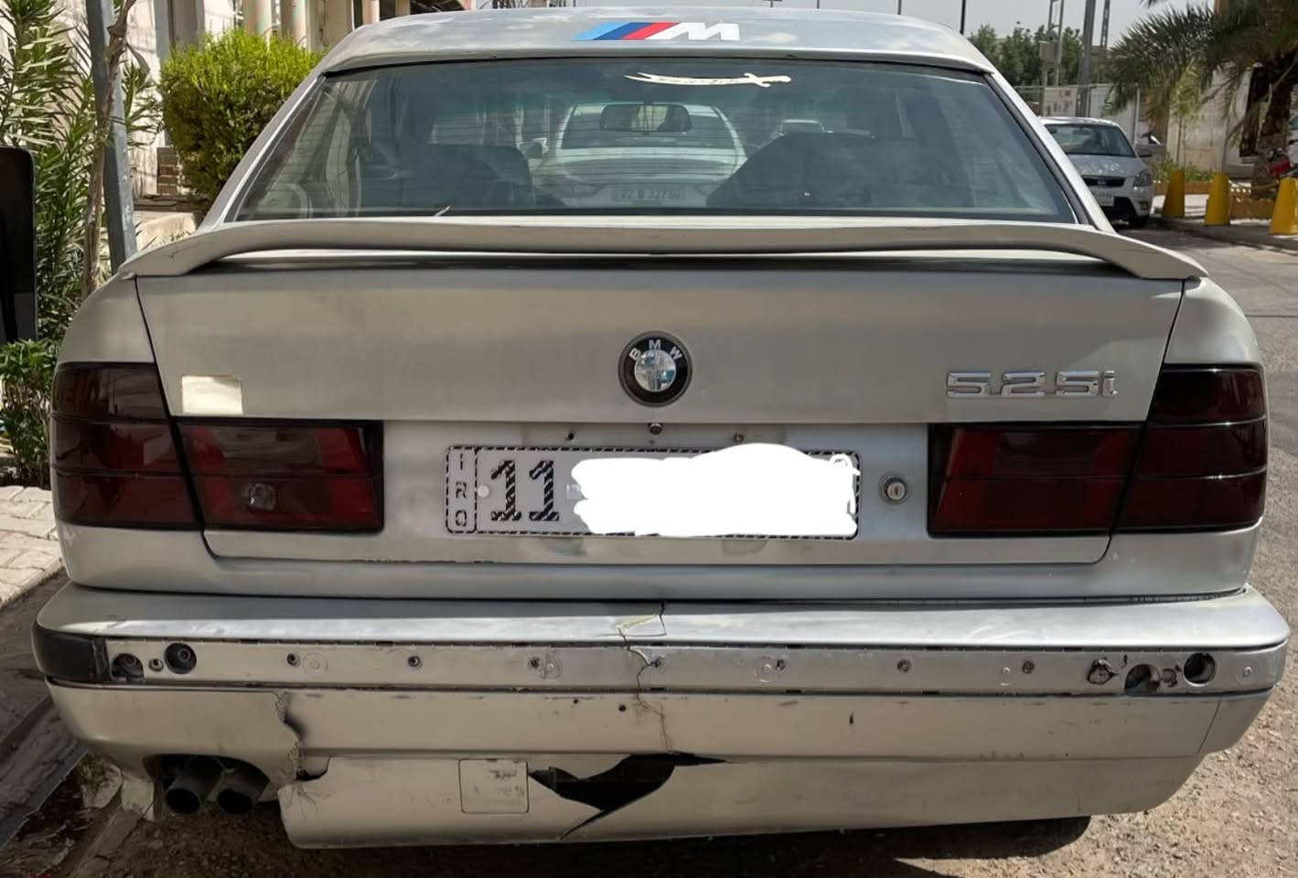 525i
6 سلندر 
السنوية بأسمي 
مكانها النجف 
43  وبيها مجال
للتواصل ***********
