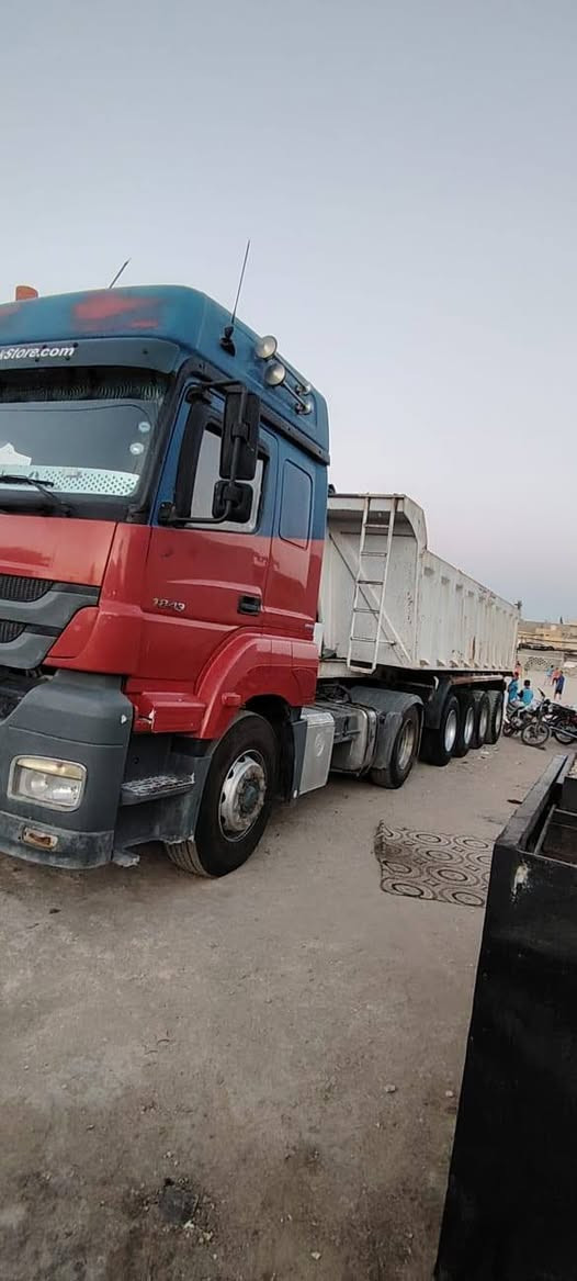 عربانه الروعه ٤ دناكير ٢٢متر بدون تعلوه***********/***********
