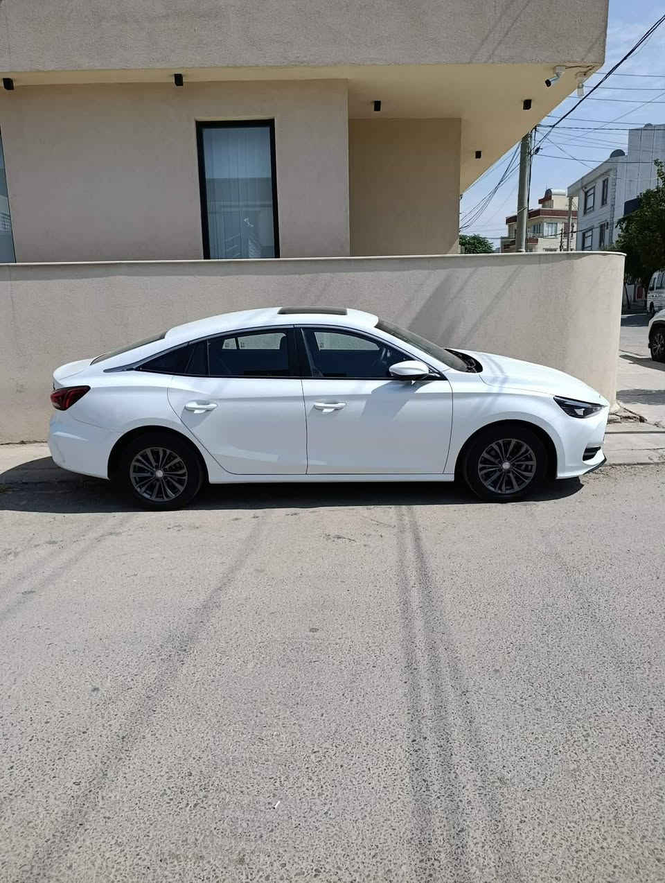 mg gt 2025 فول مواسەفات بۆیاخ تەنک بێ چاڵ بێ شوخت  28000 رۆشتوە 
نرخی 123 وەرەقەو مامەڵەیەکی برایانە
***********
