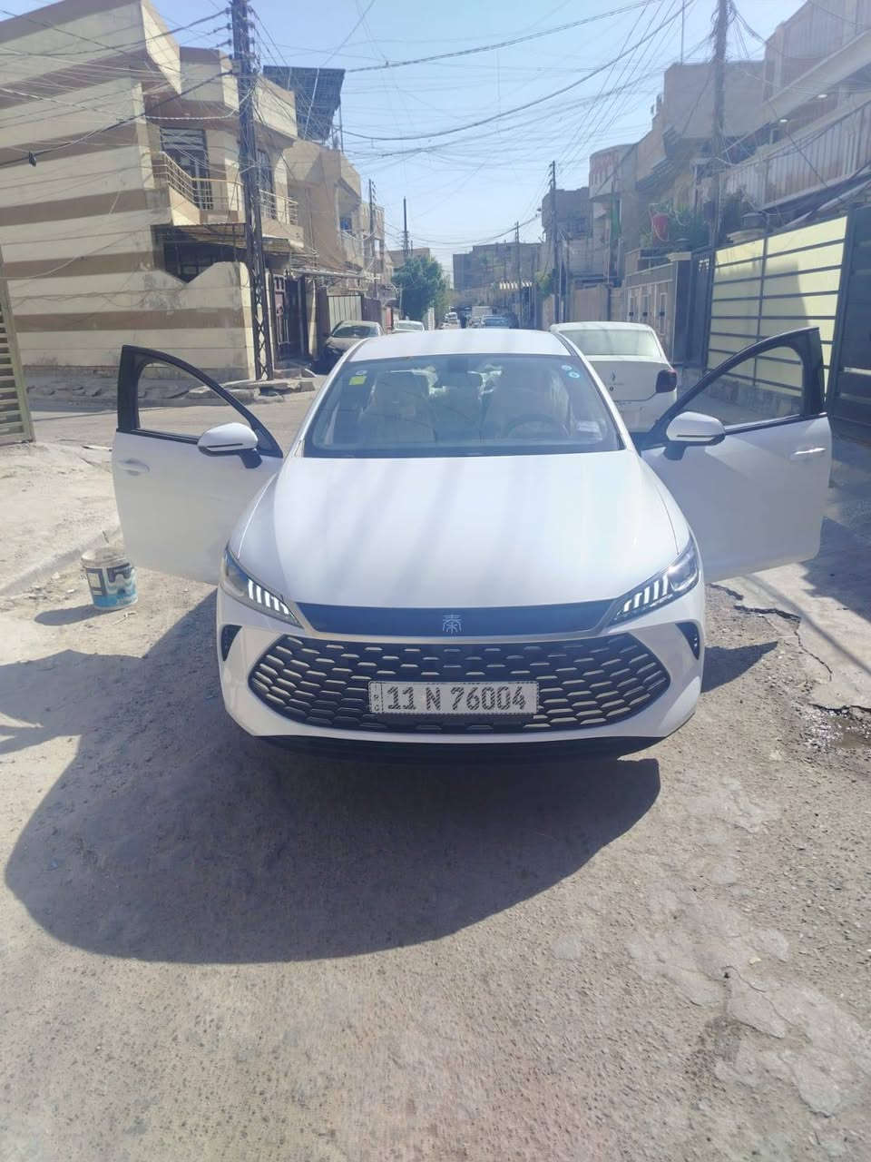 السلام عليكم بي وايدي للبيع 
موديل 2025
الرقم بغداد 
سيارة جديدة بمعنا الكلمة 
شرط فحص السونار 
للستفسار ***********
مكاني بغداد البياع حي الموصلات
