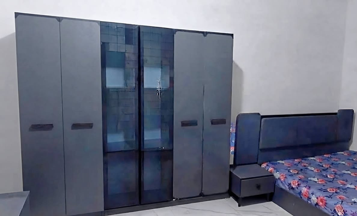 البيع نقداً أو بالتقسيط  لحاملي ماستر الرافدين والرشيد

غرفة تركي جديدة  
خمس  قطع 
📍 الموقع: الكوت – دور المعلمين
🎯 قرب ماكس مول – سايدين مدرسة الرياحين

📲 للاستفسار (اتصال أو واتساب 
***********
***********
