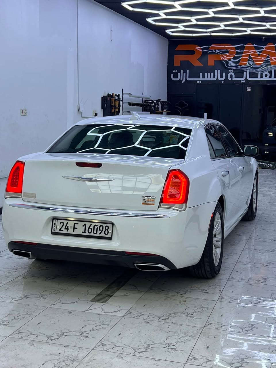 سلام عليكم اوباما مديل 18 كفاله شمالي سنويه بسمي 30 مكاني البصره السياره ماشيه81 
السعر 237 بي مجال 
***********

