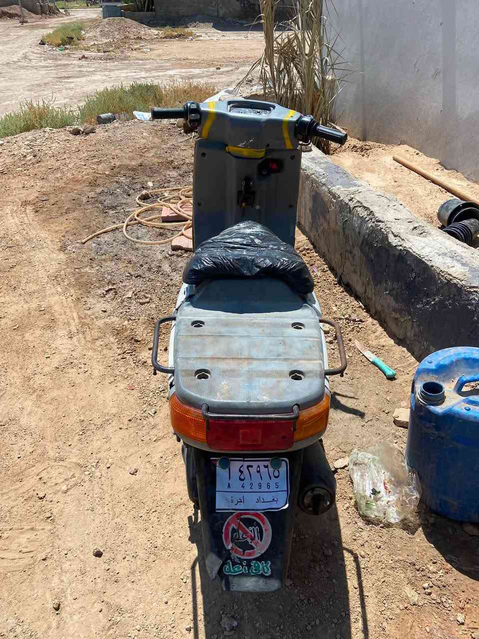 السلام عليكم دراجه بيكم ٦٠ للبيع نضيف محرك نضيف من اول هندر بيهه نواقص بسيطة السعر ٢٢٥ وبيهه مجال مكانهه ديالى بعقوبه ***********
