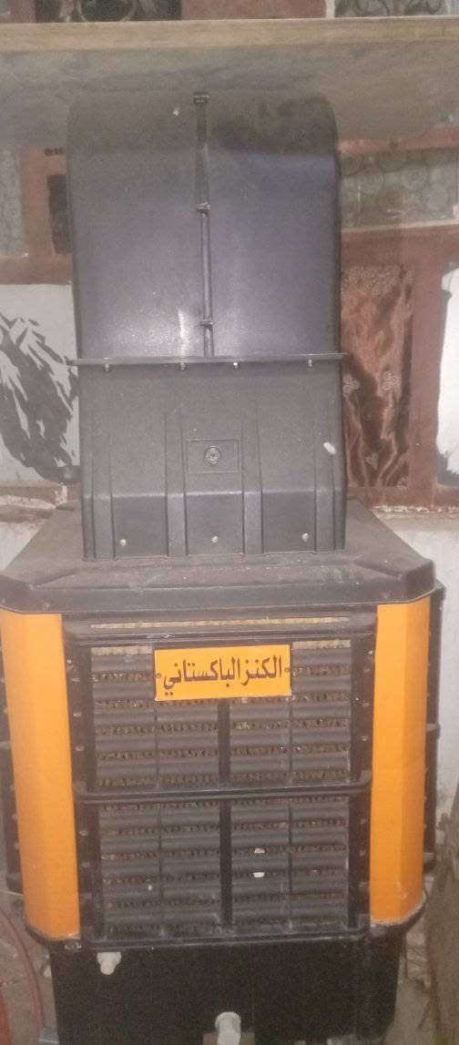 اسلام عليكم   عندي غراض للبيع
الكمفيره الجبيره الله شاهد جديده كلش سعرهه 250 
والتخم نضيف والله  سعره 175
والكمفيره الزغيره 70
واتساب *********** مكاني الحسينيه
وعندي بلازمه جديده حجم 50فول مواصفات السعر 350
