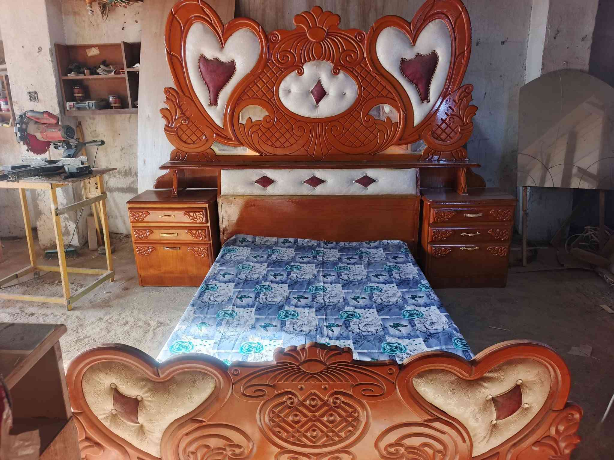 سلام عليكم غرفة نوم صاج ثقيل ونقش حديث سعر 700 الف وبيها مجال وكو توصيل ***********
