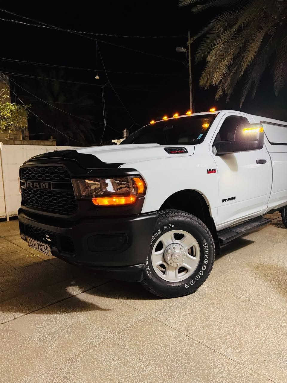 سلام عليكم 
دوج رام 2024
فحل 8 برغي حجم 2500 بدي طويل محرك V8 6.4 HEMI (بانزين)
 السياره اني مستورده كلين تايتل بدون حادث ماشية 11 الف بعده بحاله الوكاله
 السياره مواصفات heavy duty فول. 
بصمه
مري كهرباء شفط+اناره بالمري عند الرجوع 
شاشه كبيره كار بلي 
كير ماوس 
كشنات جلد 
رادار امامي خلفي 
نقطه عمياء 
كروز سرعة 
وباقي المواصفات المعروفه. 
السياره مكفوله اي نقص ما بيها. 
الاستفسار ***********.
